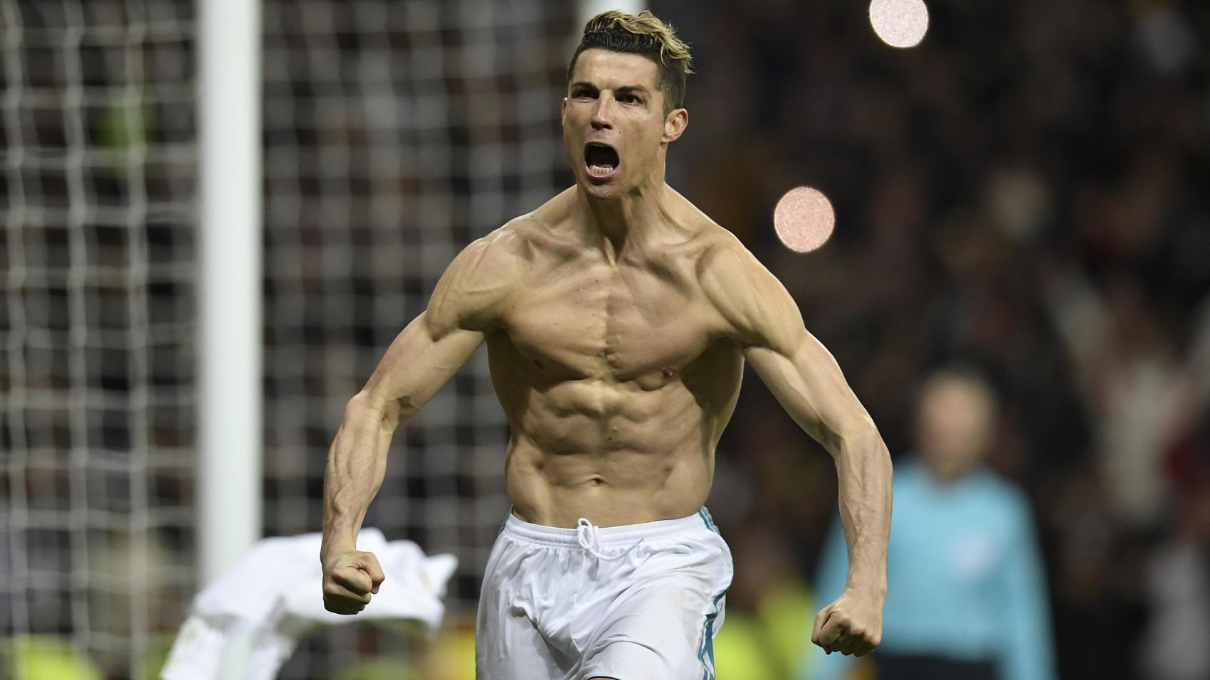Tranh cãi sau thẻ đỏ cho Buffon và pha sút penalty thành công của Ronaldo ảnh 1
